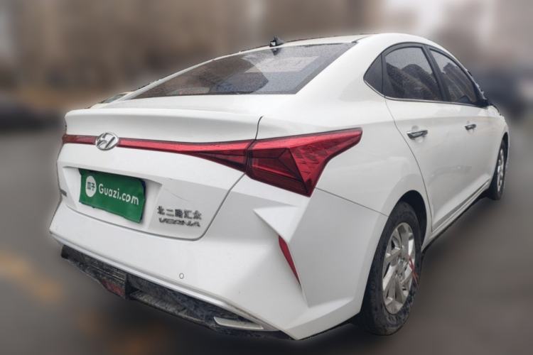 Used Hyundai Verna (new generation) 2020 1.4L Manual GLS Cool Edition Rear Right 45 Deg