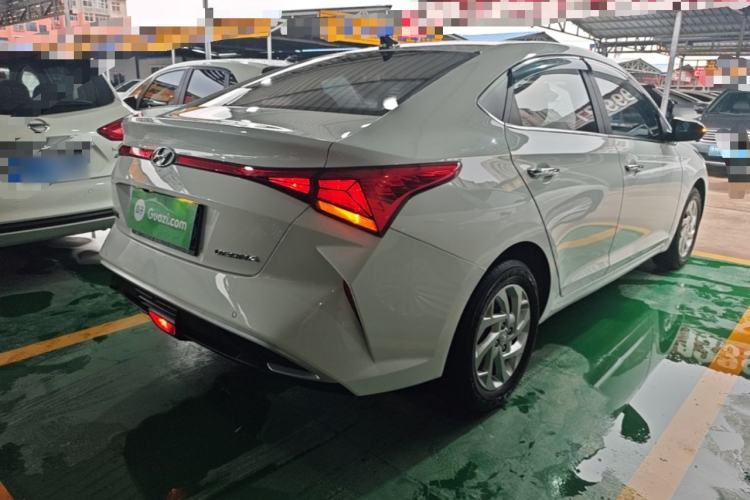 Used Hyundai Verna (new generation) 2020 1.4L CVT GLS Cool Edition Rear Right 45 Deg