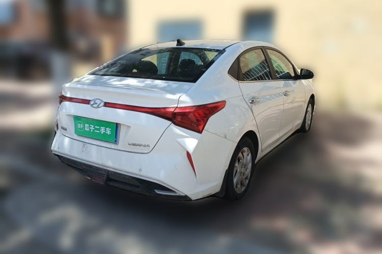 Used Hyundai Verna (new generation) 2020 1.4L Manual GLS Cool Edition Rear Right 45 Deg