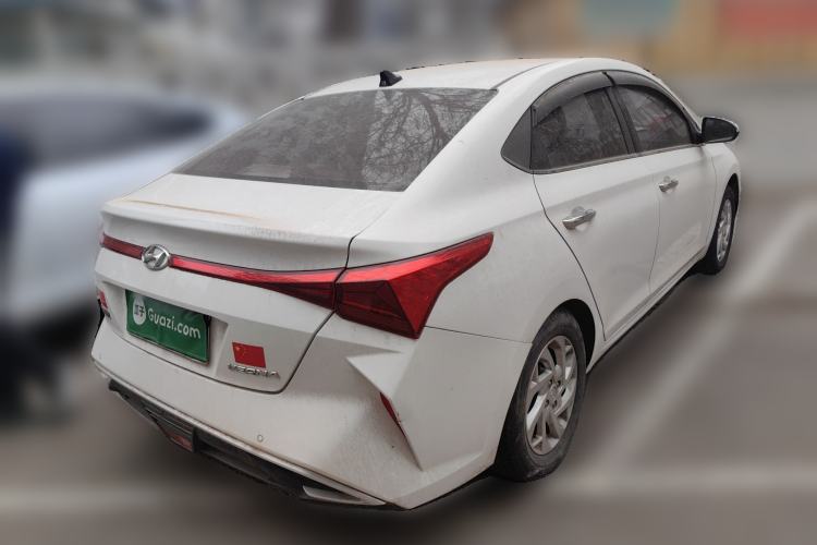 Used Hyundai Verna (new generation) 2020 1.4L Manual GLS Cool Edition Rear Right 45 Deg