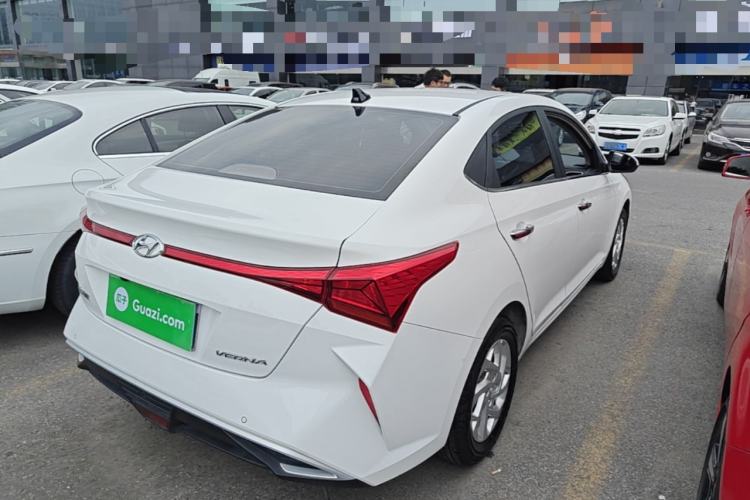 Used Hyundai Verna (new generation) 2020 1.4L CVT GLS Cool Edition Rear Right 45 Deg