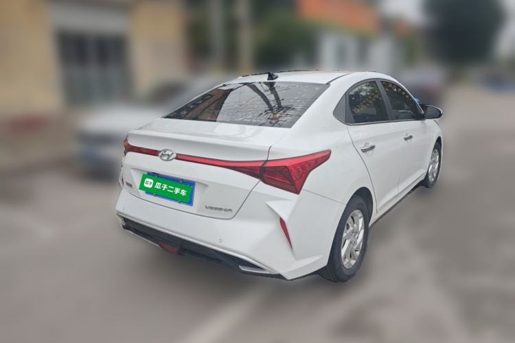 Used Hyundai Verna (new generation) 2020 1.4L CVT GLS Cool Edition Rear Right 45 Deg