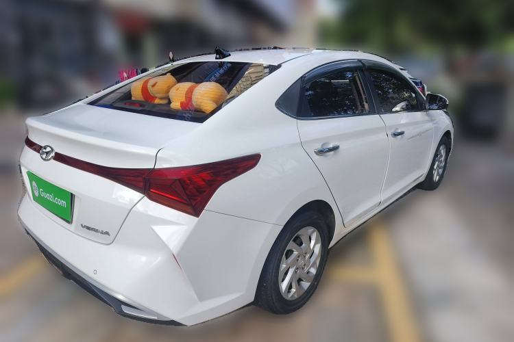 Used Hyundai Verna (new generation) 2020 1.4L CVT GLS Cool Edition Rear Right 45 Deg