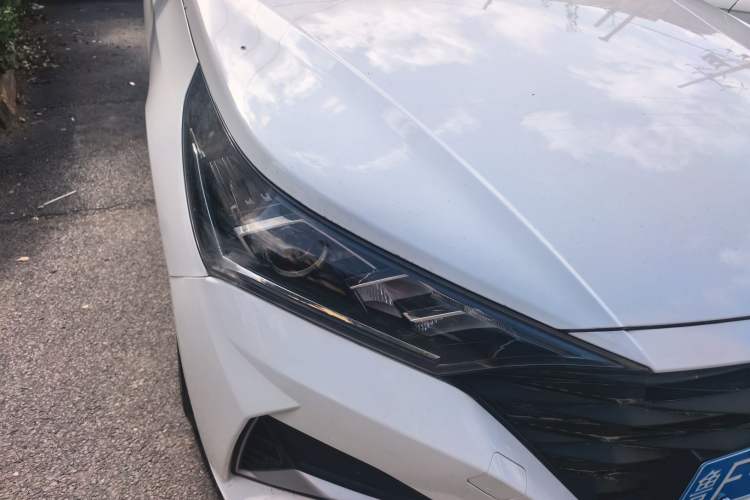 Used Hyundai Verna (new generation) 2020 1.4L Manual GLS Cool Edition Right Front Headlight