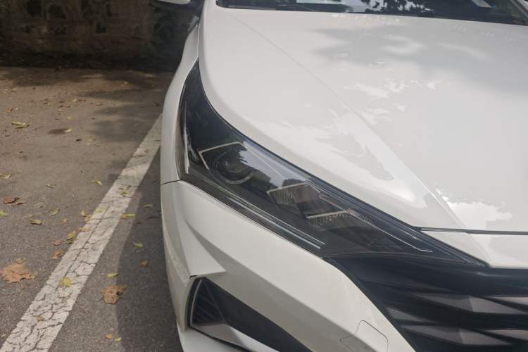 Used Hyundai Verna (new generation) 2020 1.4L Manual GLS Cool Edition Right Front Headlight