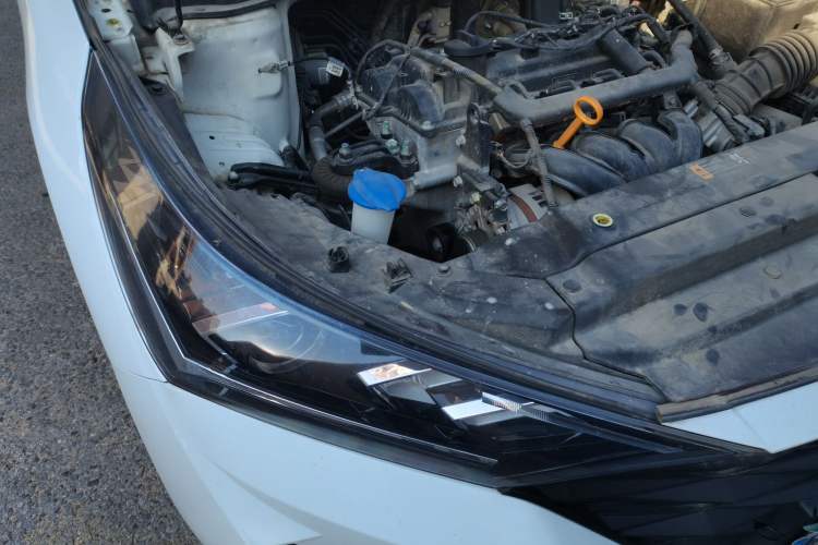 Used Hyundai Verna (new generation) 2020 1.4L Manual GLS Cool Edition Right Front Headlight