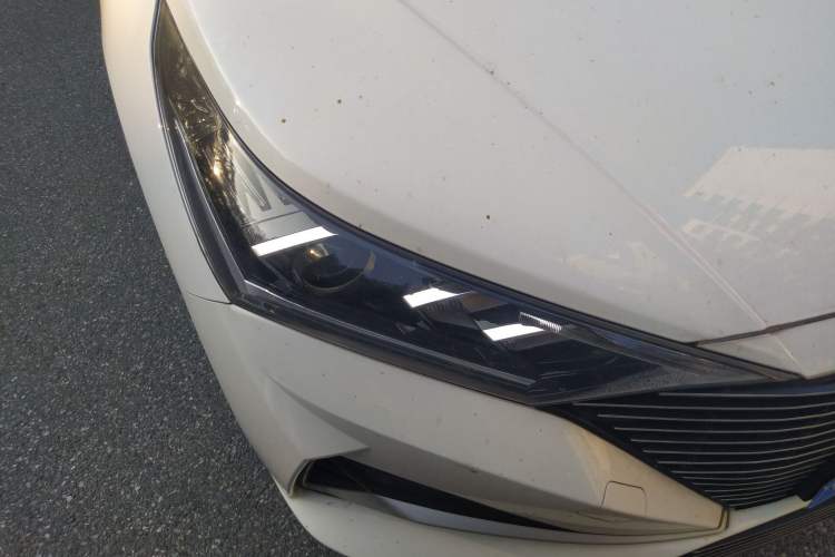Used Hyundai Verna (new generation) 2020 1.4L Manual GLS Cool Edition Right Front Headlight