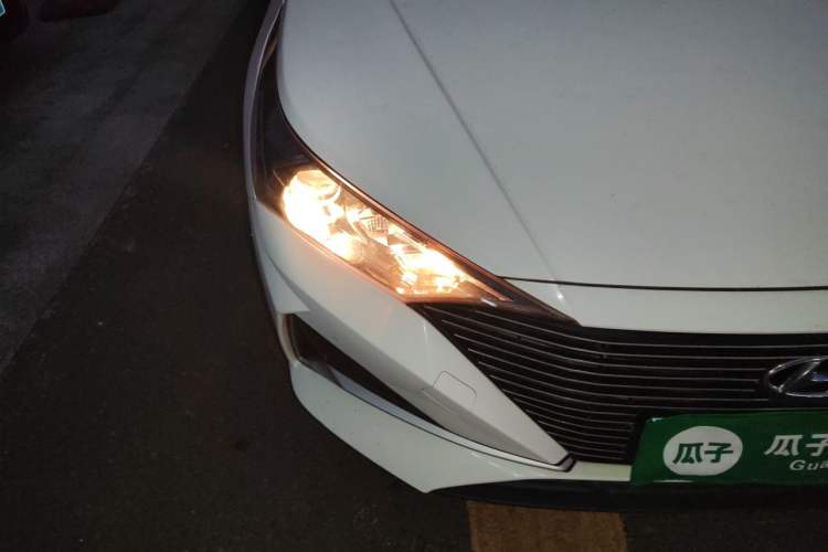 Used Hyundai Verna (new generation) 2020 1.4L CVT GLS Cool Edition Right Front Headlight