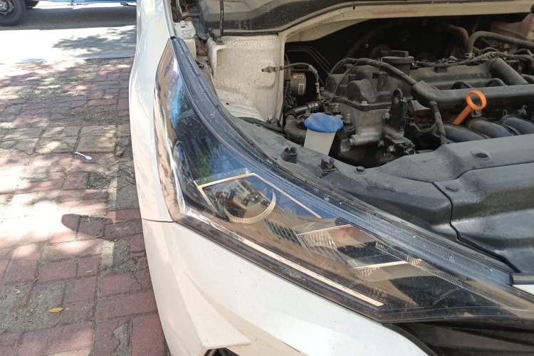 Used Hyundai Verna (new generation) 2020 1.4L Manual GLS Cool Edition Right Front Headlight