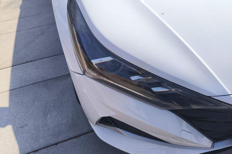 Used Hyundai Verna (new generation) 2020 1.4L Manual GLS Cool Edition Right Front Headlight