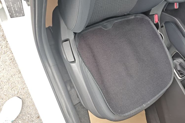 Used Hyundai Verna (new generation) 2020 1.4L CVT GLS Cool Edition Right Front Seat