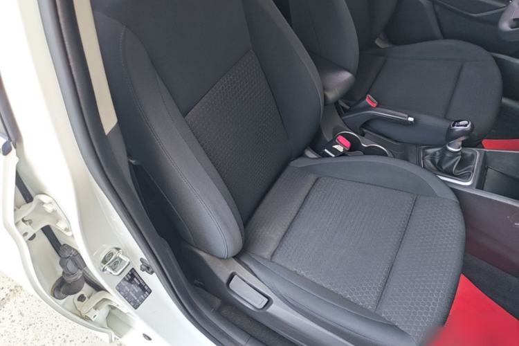 Used Hyundai Verna (new generation) 2020 1.4L Manual GLS Cool Edition Right Front Seat