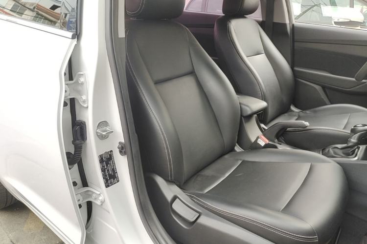Used Hyundai Verna (new generation) 2020 1.4L CVT GLS Cool Edition Right Front Seat