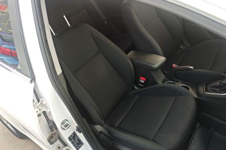 Used Hyundai Verna (new generation) 2020 1.4L CVT GLS Cool Edition Right Front Seat