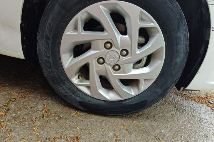 Used Hyundai Verna (new generation) 2020 1.4L CVT GLS Cool Edition Right Front Wheel Hub