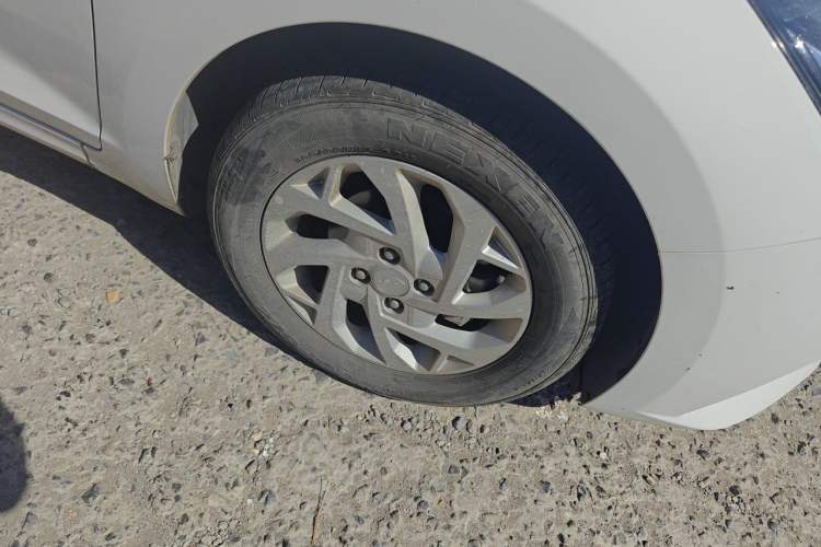 Used Hyundai Verna (new generation) 2020 1.4L Manual GLS Cool Edition Right Front Wheel Hub