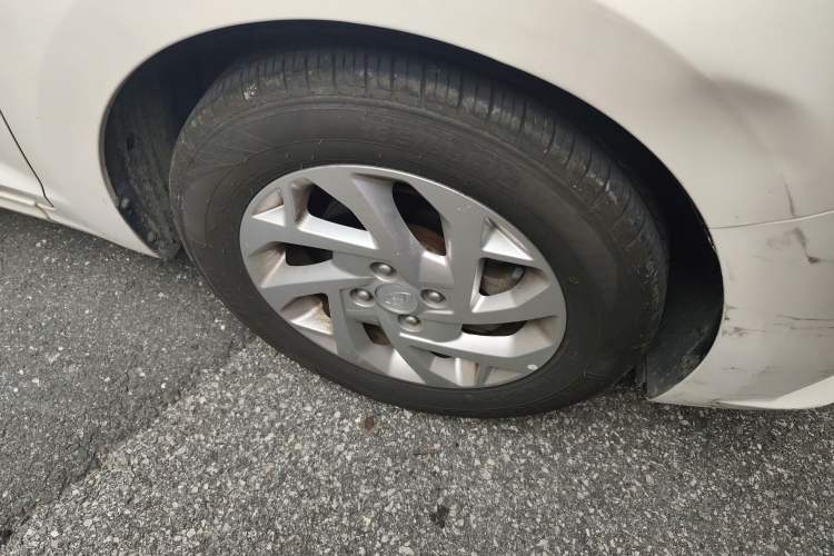 Used Hyundai Verna (new generation) 2020 1.4L CVT GLS Cool Edition Right Front Wheel Hub