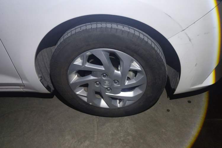Used Hyundai Verna (new generation) 2020 1.4L Manual GLS Cool Edition Right Front Wheel Hub