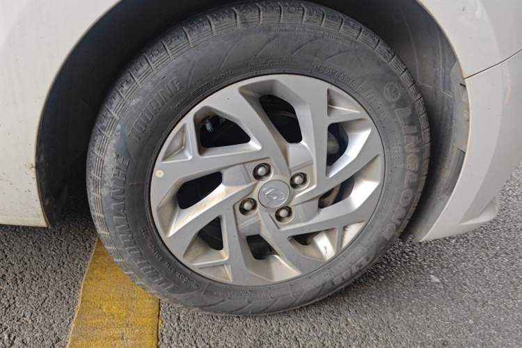 Used Hyundai Verna (new generation) 2020 1.4L CVT GLS Cool Edition Right Front Wheel Hub