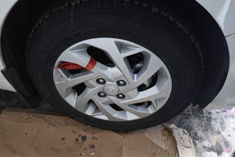 Used Hyundai Verna (new generation) 2020 1.4L Manual GLS Cool Edition Right Front Wheel Hub