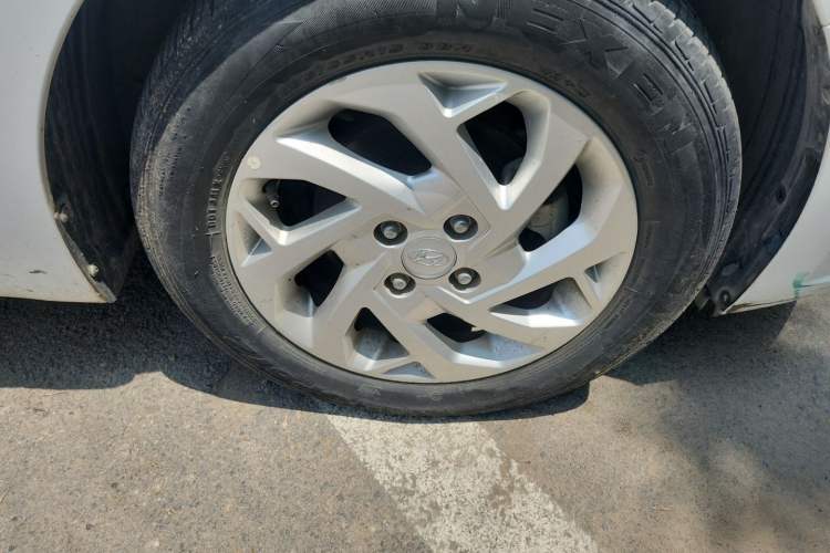 Used Hyundai Verna (new generation) 2020 1.4L CVT GLS Cool Edition Right Front Wheel Hub