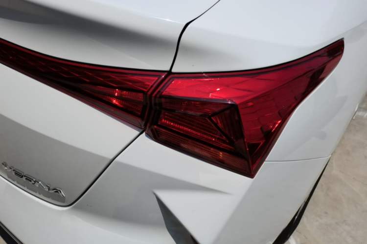 Used Hyundai Verna (new generation) 2020 1.4L Manual GLS Cool Edition Right Rear Taillight