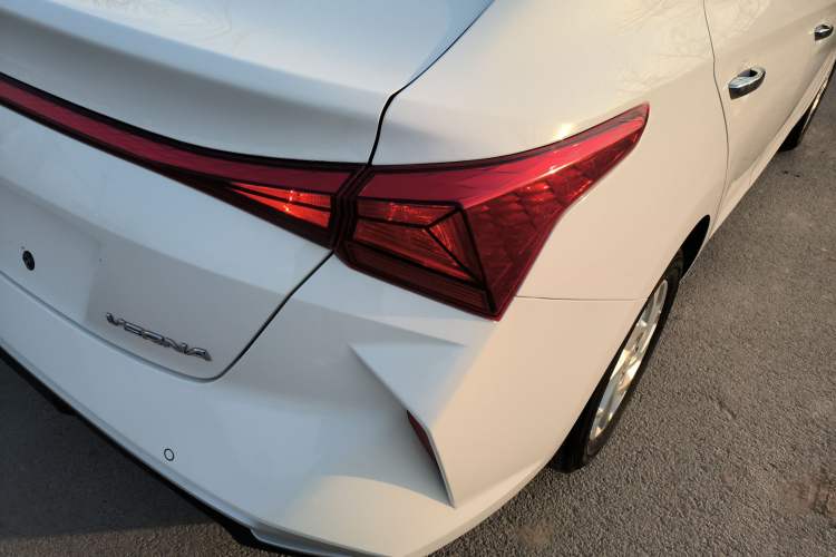 Used Hyundai Verna (new generation) 2020 1.4L Manual GLS Cool Edition Right Rear Taillight