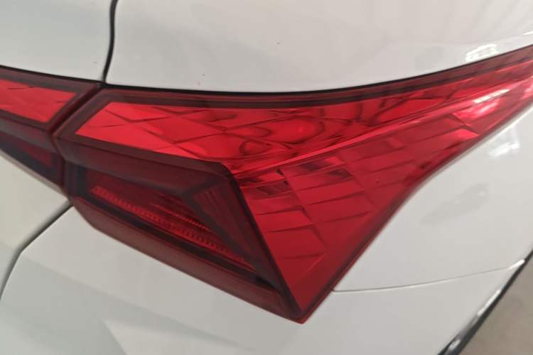 Used Hyundai Verna (new generation) 2020 1.4L Manual GLS Cool Edition Right Rear Taillight