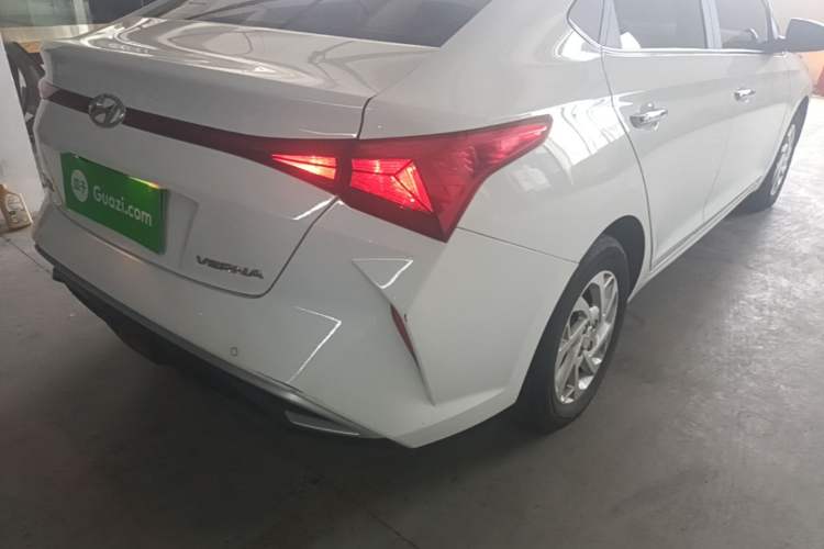 Used Hyundai Verna (new generation) 2020 1.4L CVT TOP Elite Edition Right Rear Taillight