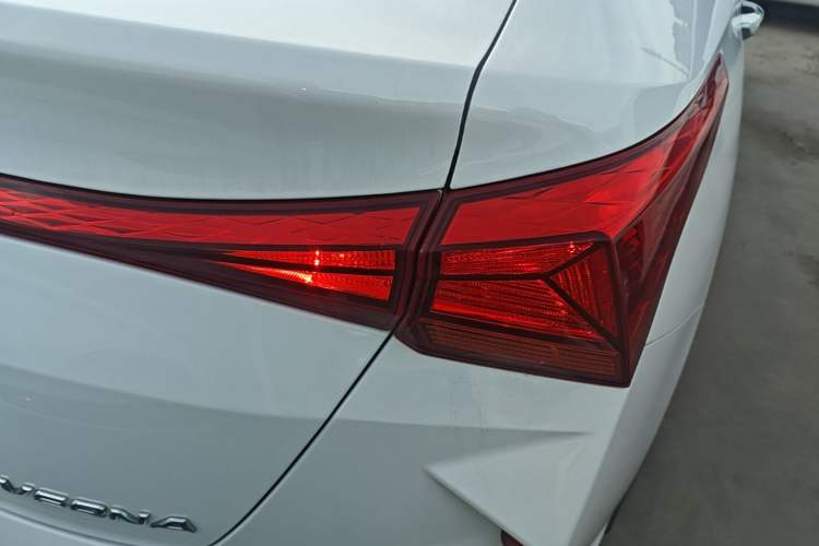 Used Hyundai Verna (new generation) 2020 1.4L CVT GLS Cool Edition Right Rear Taillight