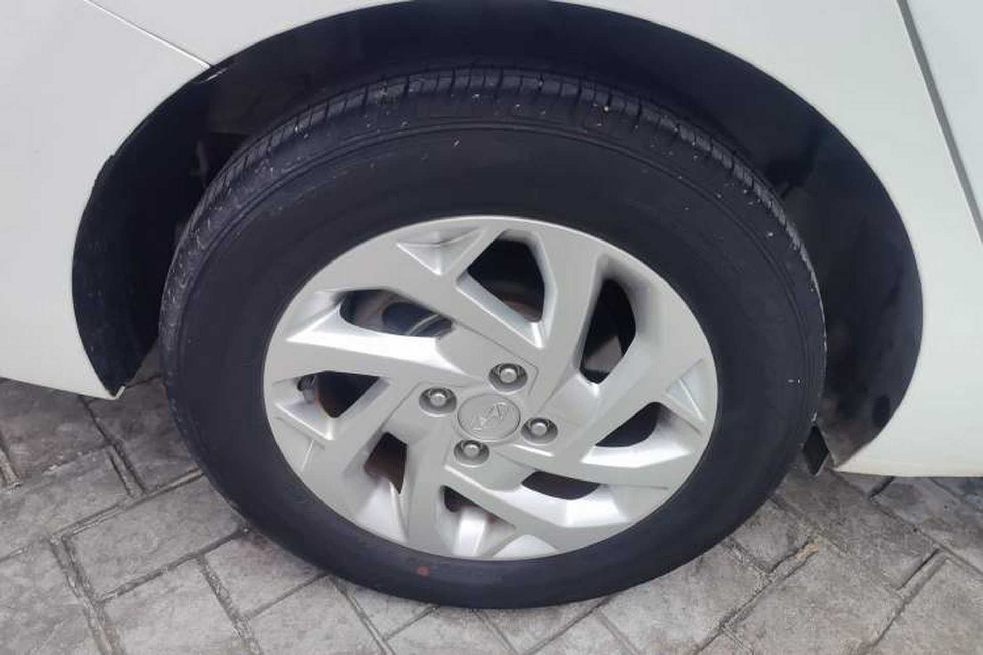 Used Hyundai Verna (new generation) 2020 1.4L CVT GLS Cool Edition Right Rear Wheel Hub