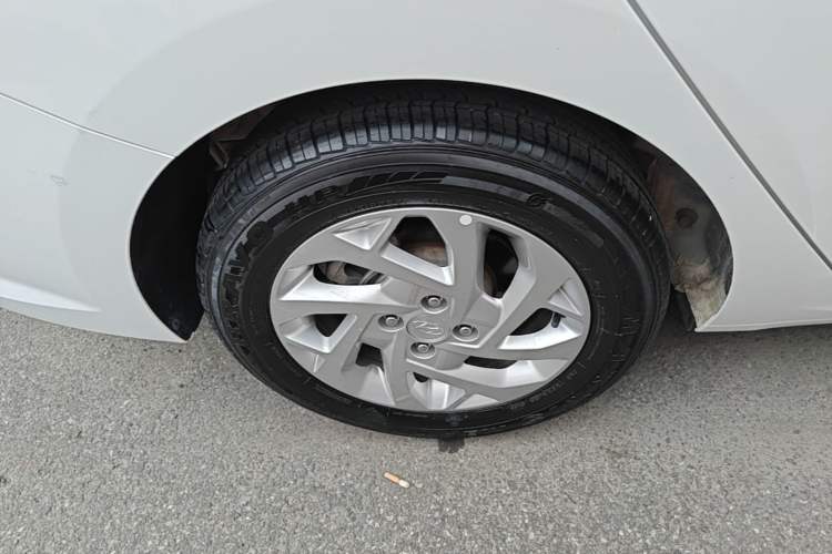 Used Hyundai Verna (new generation) 2020 1.4L CVT GLS Cool Edition Right Rear Wheel Hub