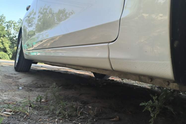 Used Hyundai Verna (new generation) 2020 1.4L CVT GLS Cool Edition Right Side Sill