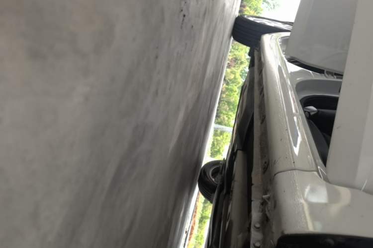 Used Hyundai Verna (new generation) 2020 1.4L Manual GLS Cool Edition Right Side Sill