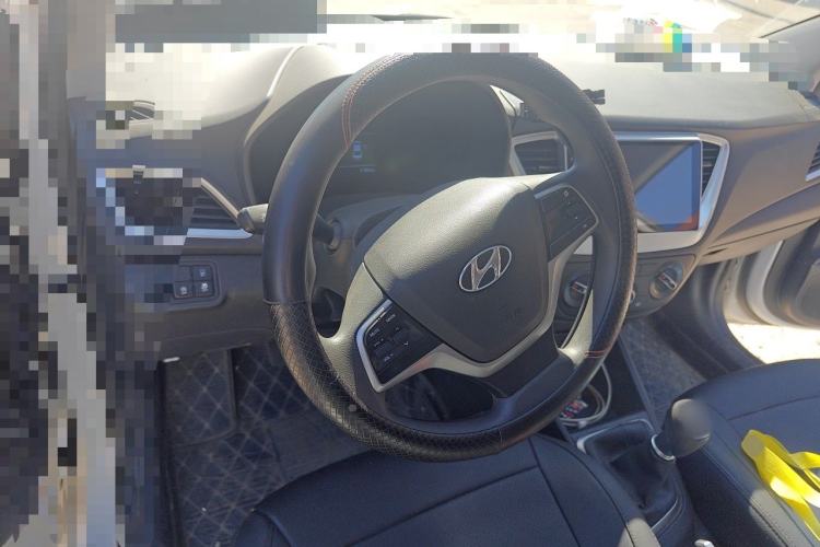 Used Hyundai Verna (new generation) 2020 1.4L Manual GLS Cool Edition Steering Wheel