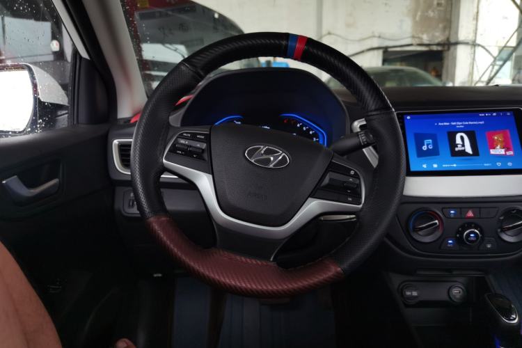Used Hyundai Verna (new generation) 2020 1.4L CVT GLS Cool Edition Steering Wheel
