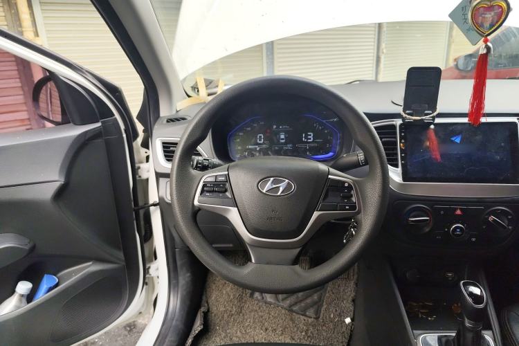 Used Hyundai Verna (new generation) 2020 1.4L CVT GLS Cool Edition Steering Wheel
