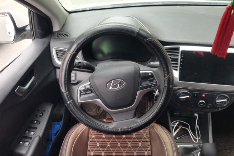 Used Hyundai Verna (new generation) 2020 1.4L Manual GLS Cool Edition Steering Wheel