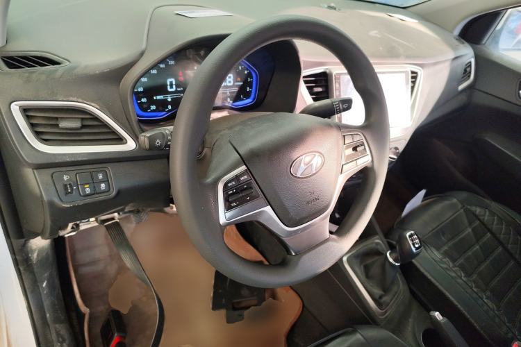 Used Hyundai Verna (new generation) 2020 1.4L Manual GLS Cool Edition Steering Wheel