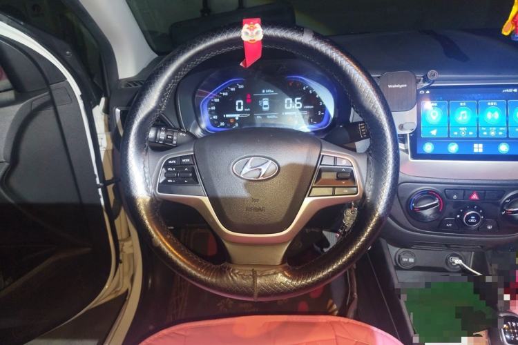 Used Hyundai Verna (new generation) 2020 1.4L Manual GLS Cool Edition Steering Wheel