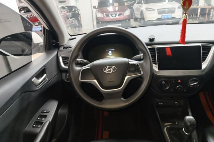 Used Hyundai Verna (new generation) 2020 1.4L Manual GS Youth Edition Steering Wheel