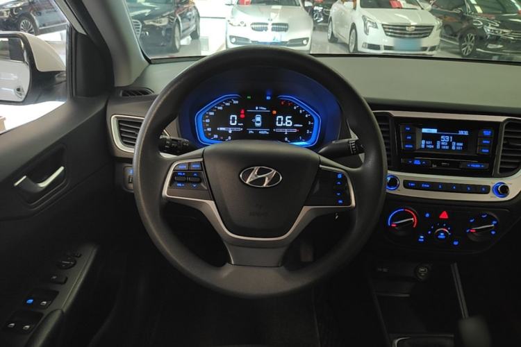 Used Hyundai Verna (new generation) 2020 1.4L Manual GLS Cool Edition Steering Wheel