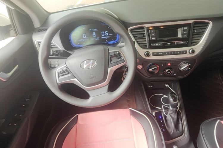 Used Hyundai Verna (new generation) 2020 1.4L CVT GLS Cool Edition Steering Wheel