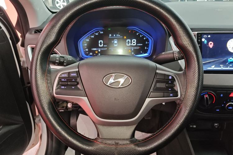 Used Hyundai Verna (new generation) 2020 1.4L CVT GLS Cool Edition Steering Wheel