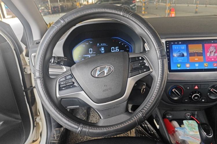 Used Hyundai Verna (new generation) 2020 1.4L CVT GLS Cool Edition Steering Wheel