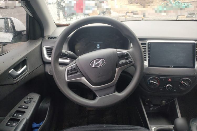 Used Hyundai Verna (new generation) 2020 1.4L Manual GLS Cool Edition Steering Wheel