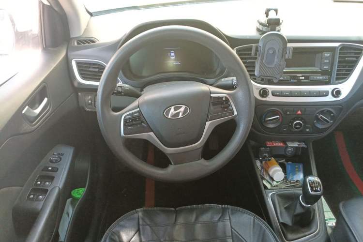 Used Hyundai Verna (new generation) 2020 1.4L Manual GLS Cool Edition Steering Wheel
