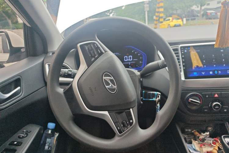 Used Hyundai Verna (new generation) 2020 1.4L CVT GLS Cool Edition Steering Wheel