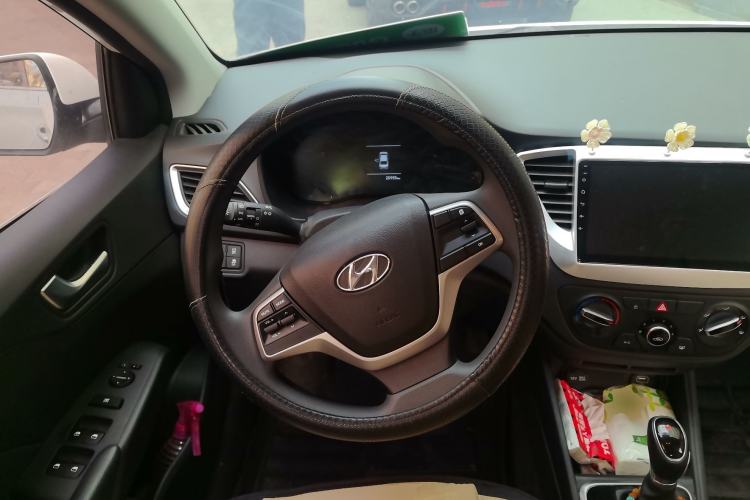 Used Hyundai Verna (new generation) 2020 1.4L CVT GLS Cool Edition Steering Wheel