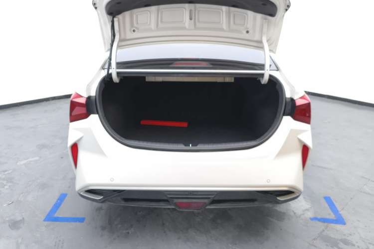 Used Hyundai Verna (new generation) 2020 1.4L Manual GLS Cool Edition Trunk